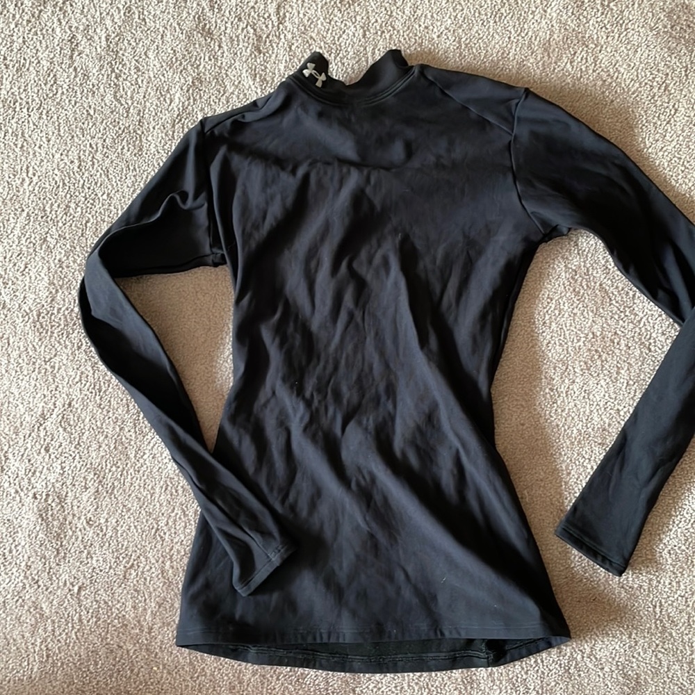 Under Armour Medium Warn Thermal Long Sleeve Shirt Top